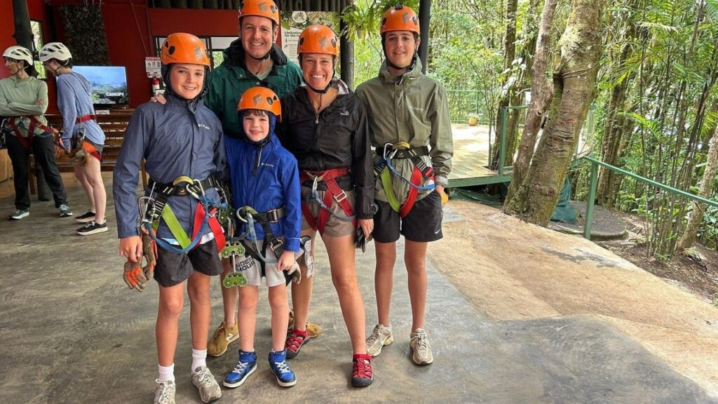 costa-rica-adventure-packages-zipline-canopy-tours